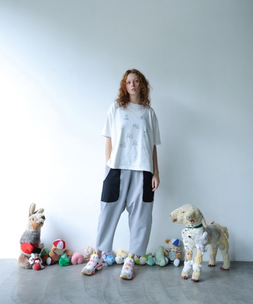 BEDSIDEDRAMA(ベットサイドドラマ)の「bedsidedrama/ベッドサイドドラマ/NOSTALGIC POCKET PANTS(その他パンツ・レディース・ブラック/ピンク・2/1)」の2枚目の写真