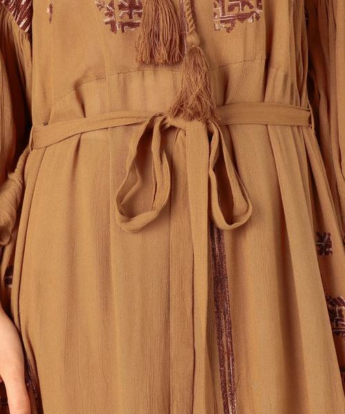 Another Edition(アナザーエディション)の「レーヨン刺繍ワンピース/AEBC Ry EMB OP◆(ワンピース・レディース・オフホワイト/マスタード・FREE)」の15枚目の写真