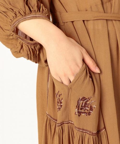 Another Edition(アナザーエディション)の「レーヨン刺繍ワンピース/AEBC Ry EMB OP◆(ワンピース・レディース・オフホワイト/マスタード・FREE)」の16枚目の写真