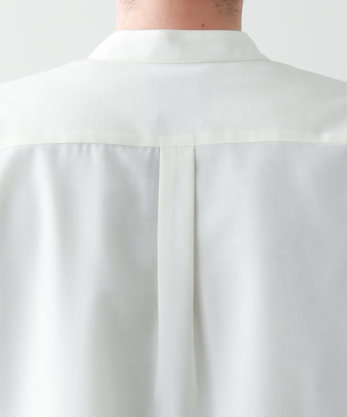 UNITED TOKYO（ユナイテッドトウキョウ）の「Vネックショートスリーブシャツ（シャツ/ブラウス・メンズ・グリーン/レッド/オフホワイト/ブラック/サックスブルー/ピンク/ダークブラック/ラベンダー/ネイビー・2/1/3）」の15枚目の写真