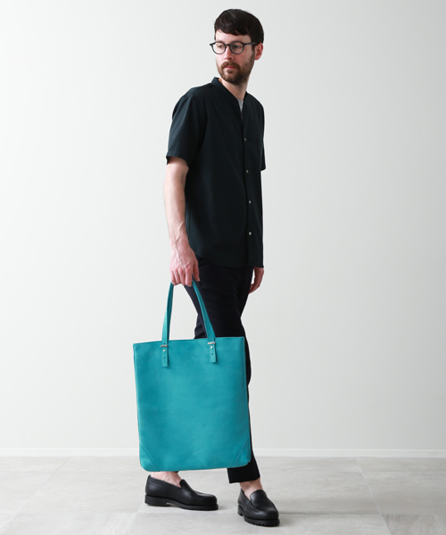 UNITED TOKYO（ユナイテッドトウキョウ）の「Vネックショートスリーブシャツ（シャツ/ブラウス・メンズ・グリーン/レッド/オフホワイト/ブラック/サックスブルー/ピンク/ダークブラック/ラベンダー/ネイビー・2/1/3）」の17枚目の写真