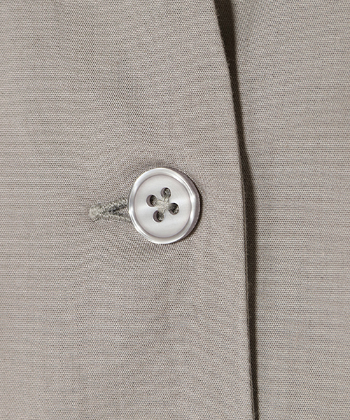 LBC（エルビーシー）の「ポプリン前開きワンピース（ワンピース・レディース・グレー/オリーブ・L/M）」の6枚目の写真