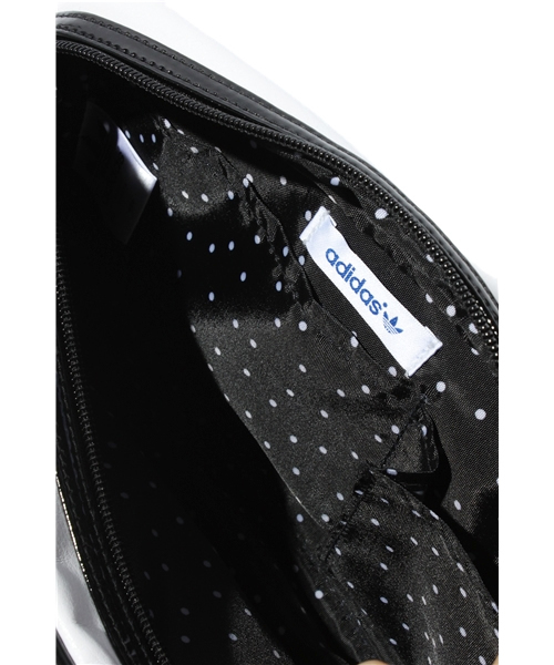 adidas Originals（アディダスオリジナルス）の「AC MINI AIRLINE（ショルダーバッグ・レディース・ホワイト/ブラック・ONE SIZE）」の6枚目の写真