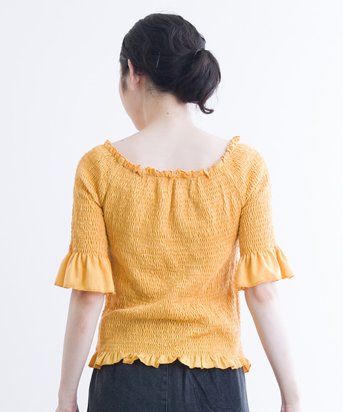MERLOT（メルロー）の「フリルシャーリングオフショルトップス1168（シャツ/ブラウス・レディース・レッド/オフホワイト/イエロー/ブラック・FREE）」の7枚目の写真