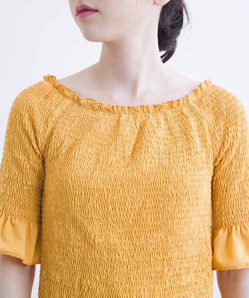MERLOT（メルロー）の「フリルシャーリングオフショルトップス1168（シャツ/ブラウス・レディース・レッド/オフホワイト/イエロー/ブラック・FREE）」の8枚目の写真