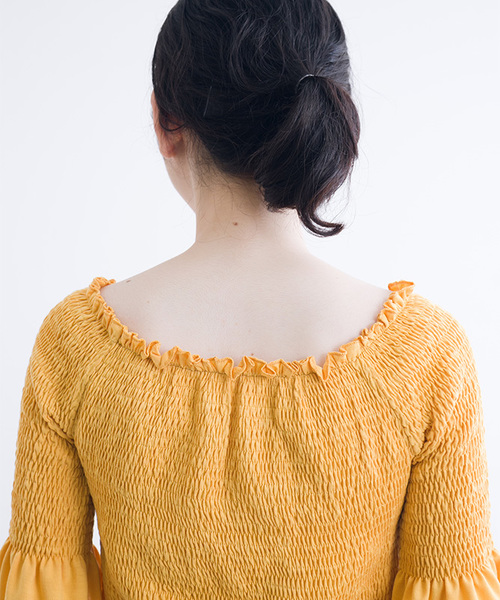 MERLOT（メルロー）の「フリルシャーリングオフショルトップス1168（シャツ/ブラウス・レディース・レッド/オフホワイト/イエロー/ブラック・FREE）」の10枚目の写真