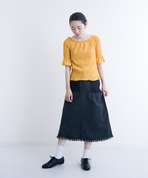MERLOT（メルロー）の「フリルシャーリングオフショルトップス1168（シャツ/ブラウス・レディース・レッド/オフホワイト/イエロー/ブラック・FREE）」の17枚目の写真