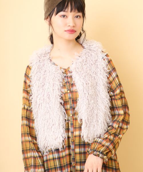 OLIVE des OLIVE（オリーブデオリーブ）の「フェイクファーベスト◆（その他アウター・レディース・オフホワイト/グレー/ブラック・FREE）」の3枚目の写真