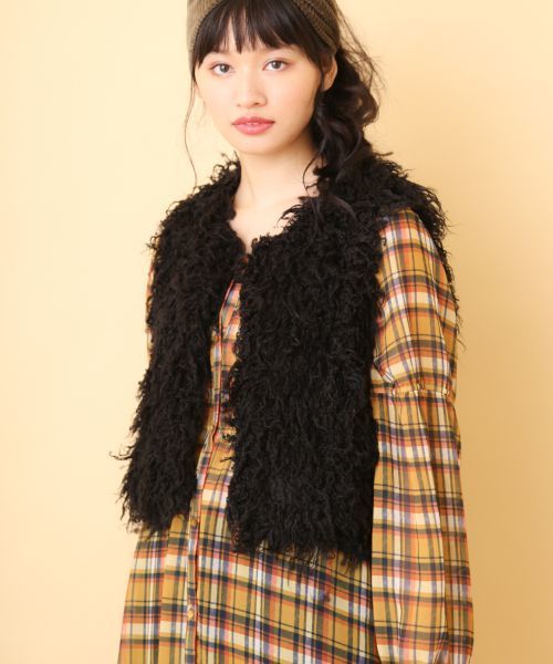 OLIVE des OLIVE（オリーブデオリーブ）の「フェイクファーベスト◆（その他アウター・レディース・オフホワイト/グレー/ブラック・FREE）」の2枚目の写真