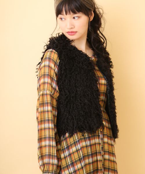 OLIVE des OLIVE（オリーブデオリーブ）の「フェイクファーベスト◆（その他アウター・レディース・オフホワイト/グレー/ブラック・FREE）」の12枚目の写真