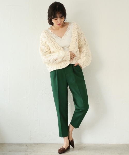 A part by(アパートバイ)の「【おウチで洗える】Wコンテーパードパンツ 771292 (その他パンツ・レディース・ブラック/グレー/グリーン/ホワイト・LARGE/MEDIUM/SMALL)」の7枚目の写真