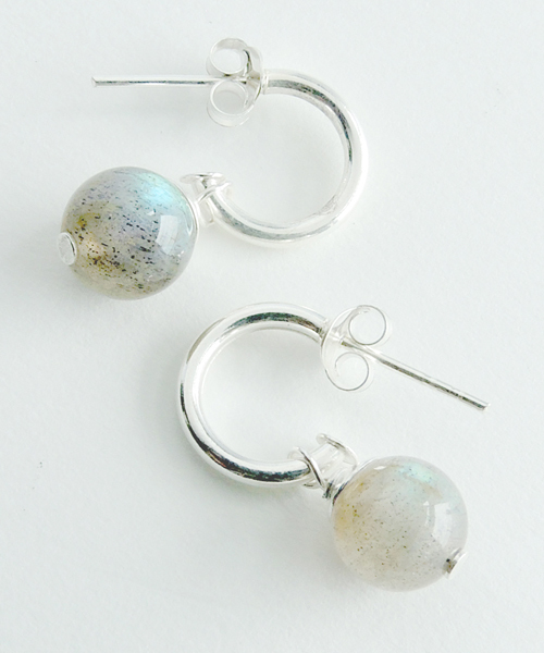 TONE SELECT GOODS(トーンセレクトグッズ)の「【925 SILVER ACC】ラウンドストーンスイングピアスSV925(OG)(ピアス(両耳用)・レディース・その他/その他1/その他2/ターコイズブルー/その他3/その他4/その他5/その他6/その他7・FREE)」の9枚目の写真