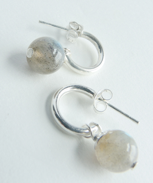 TONE SELECT GOODS(トーンセレクトグッズ)の「【925 SILVER ACC】ラウンドストーンスイングピアスSV925(OG)(ピアス(両耳用)・レディース・その他/その他1/その他2/ターコイズブルー/その他3/その他4/その他5/その他6/その他7・FREE)」の10枚目の写真