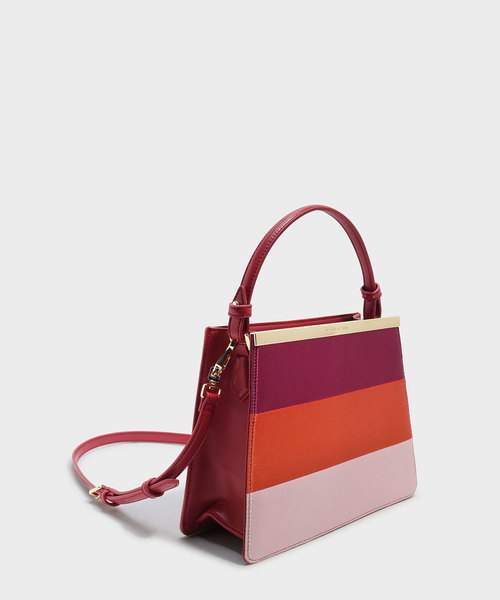 CHARLES & KEITH(チャールズ & キース)の「トラペゾイドストラクチャードハンドバッグ / TRAPEZIOD STRUCTURED HANDBAG(ハンドバッグ・レディース・ブラック/レッド/マルチ・L)」の6枚目の写真