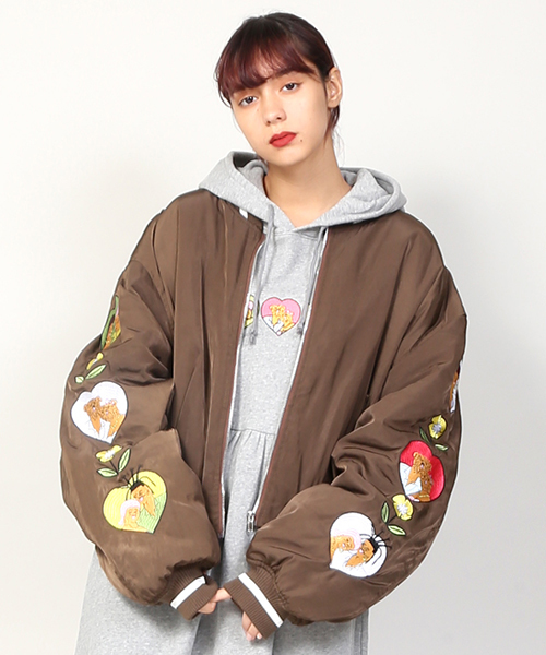 PUNYUS（プニュズ）の「FUGU刺繍HOODEDスウェットワンピース（ワンピース・レディース・レッド/ピンク/ブルー/杢グレー・1/2/4/3）」の5枚目の写真