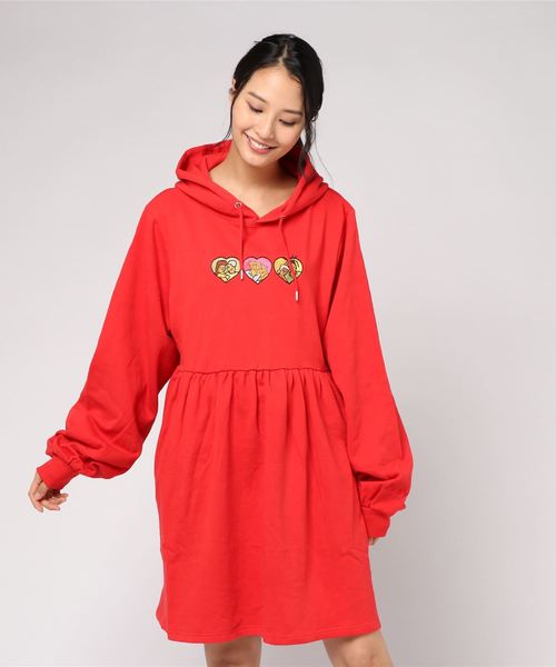 PUNYUS（プニュズ）の「FUGU刺繍HOODEDスウェットワンピース（ワンピース・レディース・レッド/ピンク/ブルー/杢グレー・1/2/4/3）」の4枚目の写真