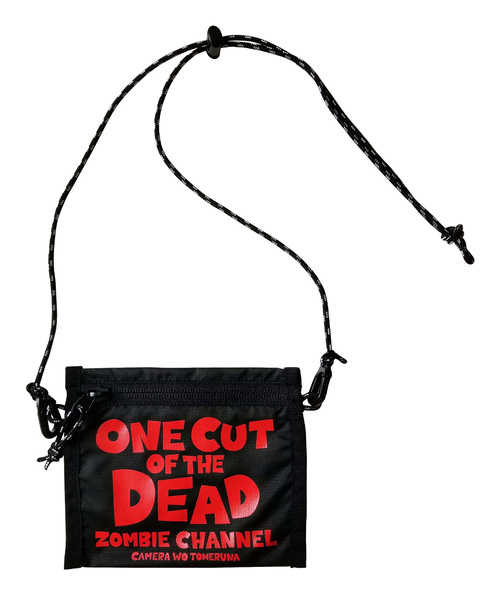 MEDICOM TOY LIFE ENTERTAINMENT(メディコムトイライフエンターテイメント)の「2 WAY POUCH “カメラを止めるな!”(ボディバッグ/ウエストポーチ・メンズ・ブラック×ホワイト/ブラック×レッド/ブラック×グリーン・FREE)」の3枚目の写真