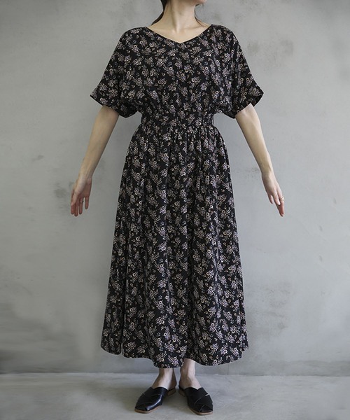 select MOCA（セレクトモカ）の「花柄ワンピース（ワンピース）」 - WEAR