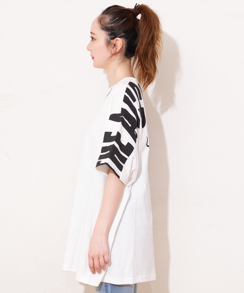 GGD SELECT(ジージーディー セレクト)の「Roger&Raw/BIGロゴT(Tシャツ/カットソー・レディース・ホワイト/ブラック・M)」の3枚目の写真