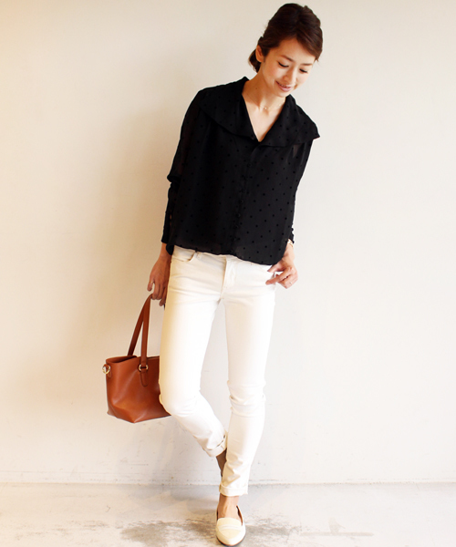 BEAUTY&YOUTH UNITED ARROWS(ビューティーアンドユースユナイテッドアローズ)の「BYBC ∵LEE別注 POPジェギング ◆(その他パンツ・レディース・ホワイト/ネイビー・SMALL/MEDIUM)」の3枚目の写真