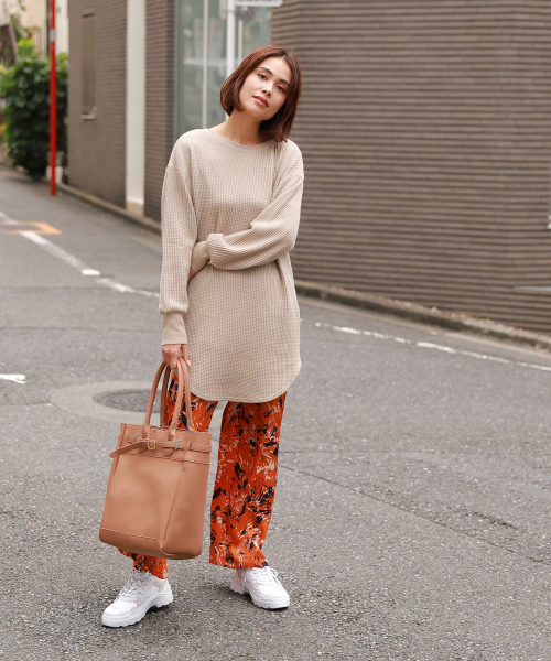 BAYFLOW（ベイフロー）の「アソートガラサテンパンツ（その他パンツ・レディース・グレー/オレンジ・MEDIUM/SMALL）」の11枚目の写真