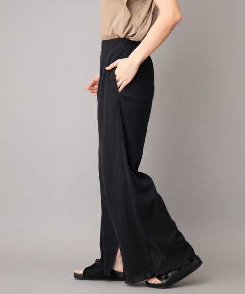 Munich（ミューニック）の「ツイストプリーツ　イージーワイドパンツ(セットアップ可)（その他パンツ・レディース・ブラック/ライトグリーン/アイボリー/ライトベージュ・S/M/XS）」の3枚目の写真