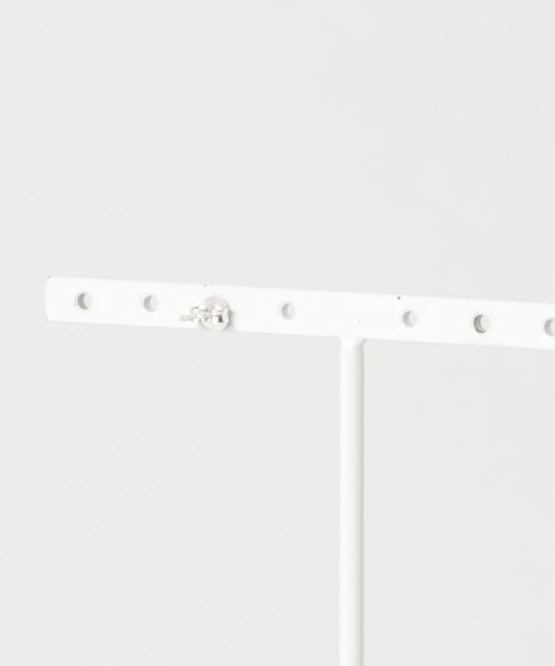TONE SELECT GOODS(トーンセレクトグッズ)の「【925 SILVER ACC】プチスタッズピアスSV925(OG)(ピアス(片耳用)・レディース・シルバー・FREE)」の2枚目の写真