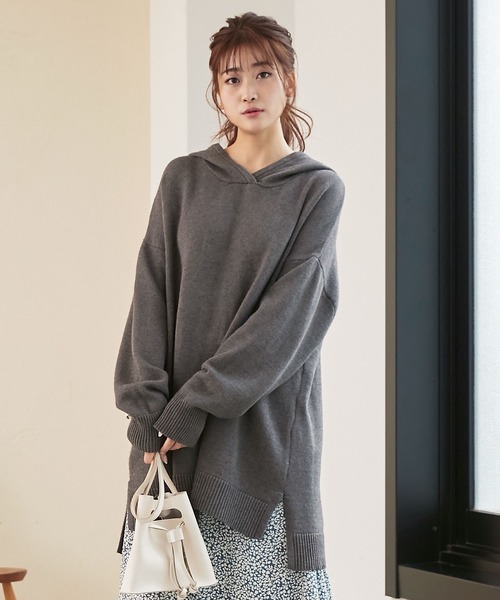 KOBE LETTUCE（コウベレタス）の「フーディーサイドスリットニットトップス（ニット/セーター・レディース・ミント/グレー/ラベンダー/ライトベージュ・FREE）」の2枚目の写真