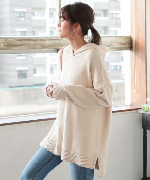 KOBE LETTUCE（コウベレタス）の「フーディーサイドスリットニットトップス（ニット/セーター・レディース・ミント/グレー/ラベンダー/ライトベージュ・FREE）」の3枚目の写真