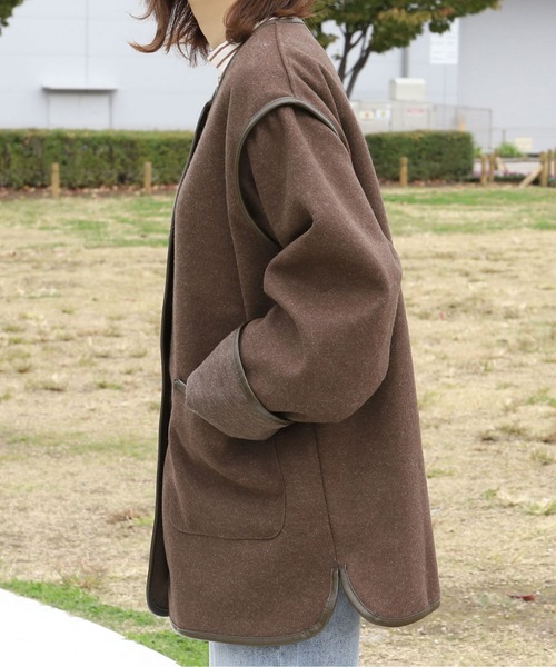 PairPair（ペアペア）の「パイピングミドルジャケット（ノーカラーコート・レディース・ブラウン/ライトベージュ・FREE）」の9枚目の写真