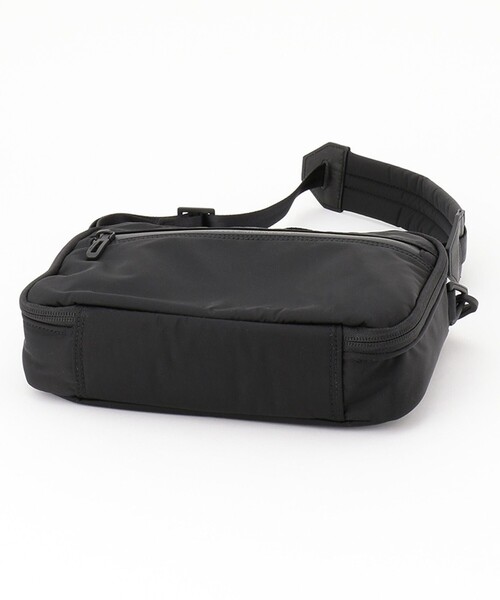 JOSEPH（ジョセフ）の「【PELLE MORBIDA】ショルダーバッグ（ショルダーバッグ・メンズ・ブラック系・F）」の11枚目の写真