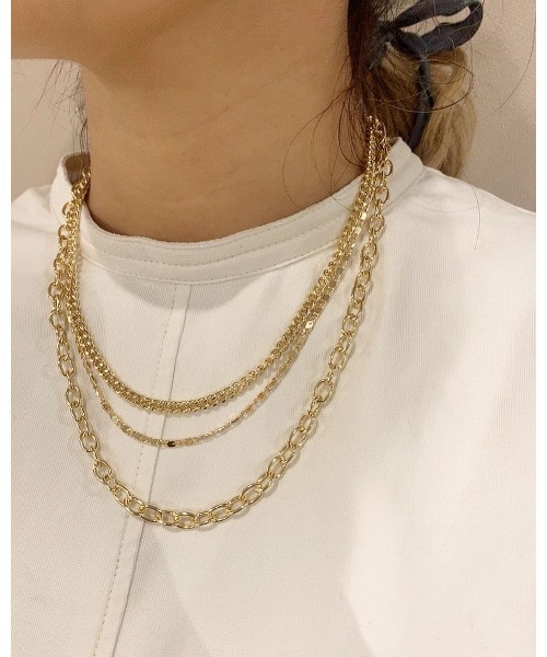 mou(モウ)の「レイヤーテクスチャーネックレス(ネックレス・レディース・ゴールド・FREE)」の5枚目の写真