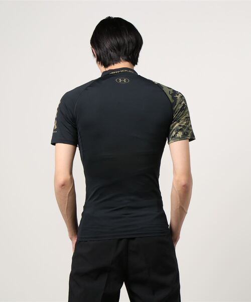 UNDER ARMOUR（アンダーアーマー）の「UAヒートギアアーマー ショートスリーブ ノベルティ（トレーニング/MEN）（Tシャツ/カットソー・メンズ・ネイビー/ブラック/ブラック×グリーン/ホワイト・MD/XL/LG/SM/3XL/XXL）」の8枚目の写真