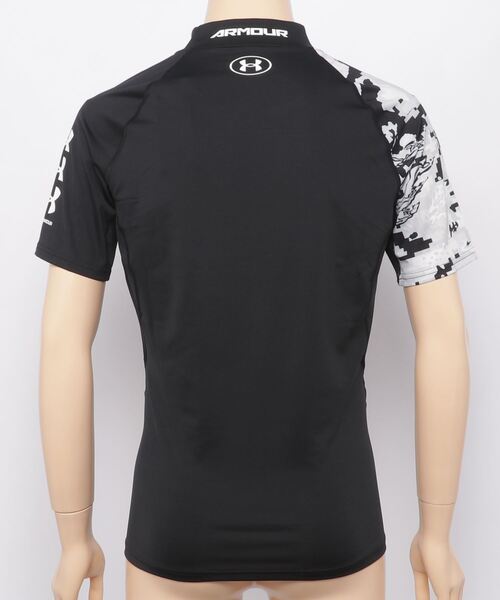 UNDER ARMOUR（アンダーアーマー）の「UAヒートギアアーマー ショートスリーブ ノベルティ（トレーニング/MEN）（Tシャツ/カットソー・メンズ・ネイビー/ブラック/ブラック×グリーン/ホワイト・MD/XL/LG/SM/3XL/XXL）」の11枚目の写真