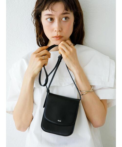 koe（コエ）の「フラップミニショルダーポーチ＊（ショルダーバッグ・レディース・ブラック/ライトピンク/グレイッシュベージュ・FREE）」の9枚目の写真