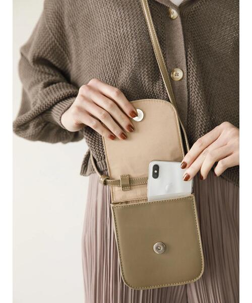 koe（コエ）の「フラップミニショルダーポーチ＊（ショルダーバッグ・レディース・ブラック/ライトピンク/グレイッシュベージュ・FREE）」の14枚目の写真