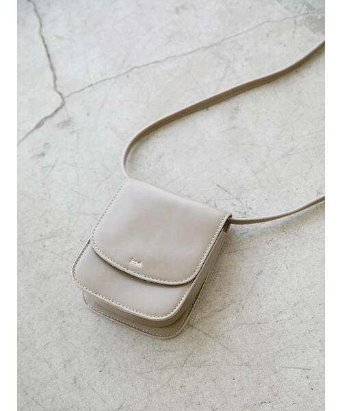 koe（コエ）の「フラップミニショルダーポーチ＊（ショルダーバッグ・レディース・ブラック/ライトピンク/グレイッシュベージュ・FREE）」の15枚目の写真
