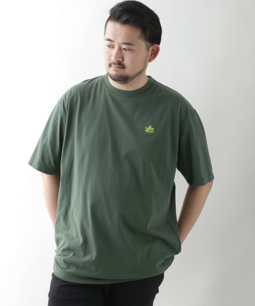 LOGOS(ロゴス)の「LOGOS/ロゴス ワンポイント刺繍 無地Tシャツ/大きいサイズ(Tシャツ/カットソー・メンズ・ホワイト/ネイビー/オリーブ/ワイン・2L/3L/4L/5L)」の2枚目の写真
