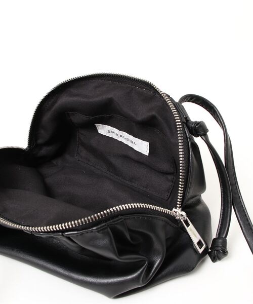 SPIRALGIRL（スパイラルガール）の「ギャザーショルダーバッグ（ショルダーバッグ・レディース・ブラック/オフホワイト/グリーン・FREE）」の17枚目の写真