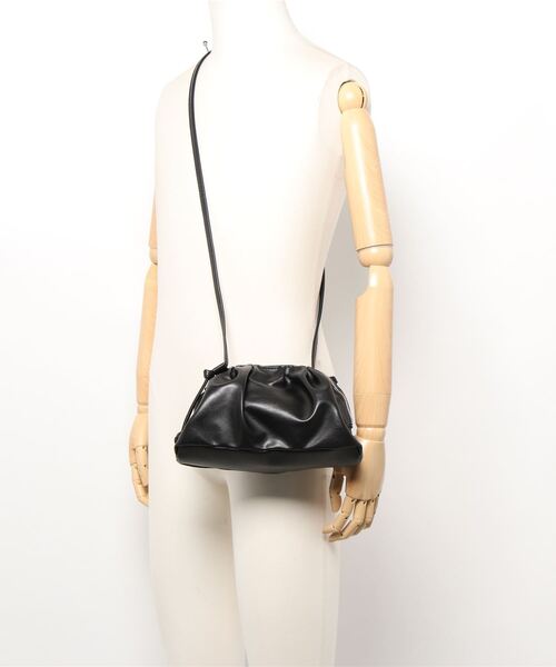 SPIRALGIRL（スパイラルガール）の「ギャザーショルダーバッグ（ショルダーバッグ・レディース・ブラック/オフホワイト/グリーン・FREE）」の5枚目の写真