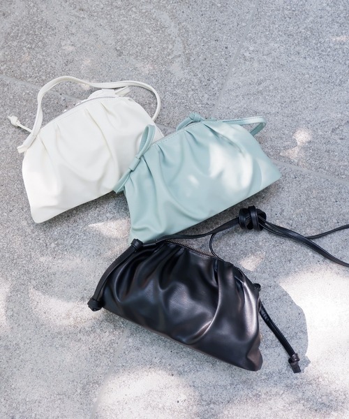 SPIRALGIRL（スパイラルガール）の「ギャザーショルダーバッグ（ショルダーバッグ・レディース・ブラック/オフホワイト/グリーン・FREE）」の18枚目の写真