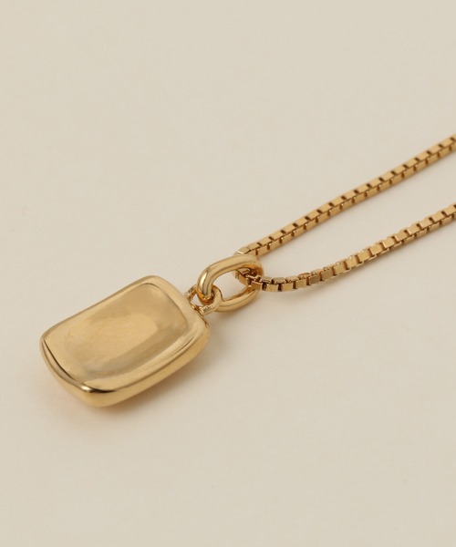 PAS TIERRA（パティエラ）の「-Lien- レクタングルコインネックレス（ネックレス・レディース・イエローゴールド・FREE）」の5枚目の写真