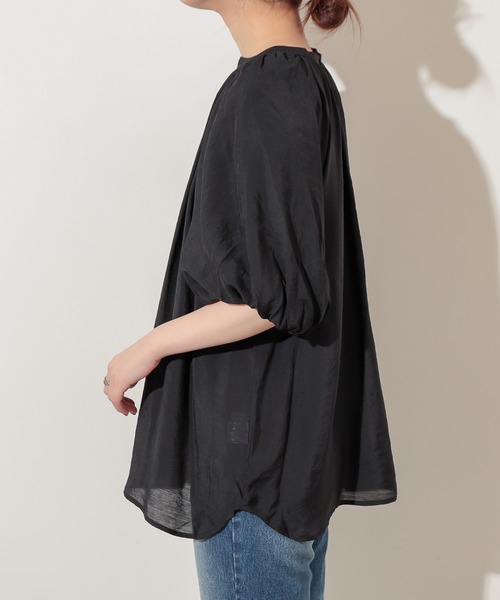 natural couture（ナチュラルクチュール）の「プチプラバンドカラーバルーンブラウス（シャツ/ブラウス・レディース・オフホワイト/ブラック/ベージュ/ミント・FREE）」の11枚目の写真