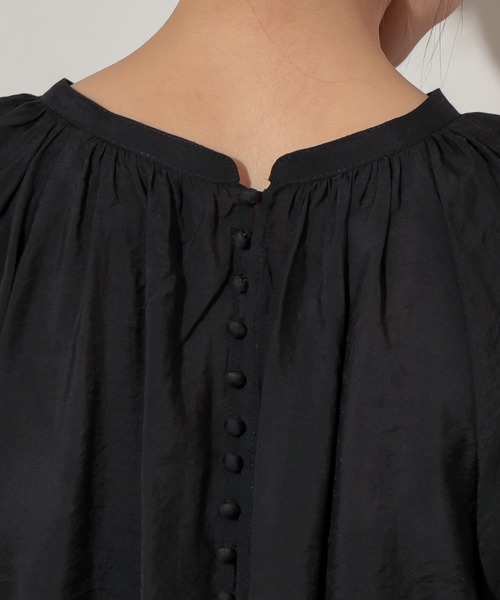 natural couture（ナチュラルクチュール）の「プチプラバンドカラーバルーンブラウス（シャツ/ブラウス・レディース・オフホワイト/ブラック/ベージュ/ミント・FREE）」の19枚目の写真