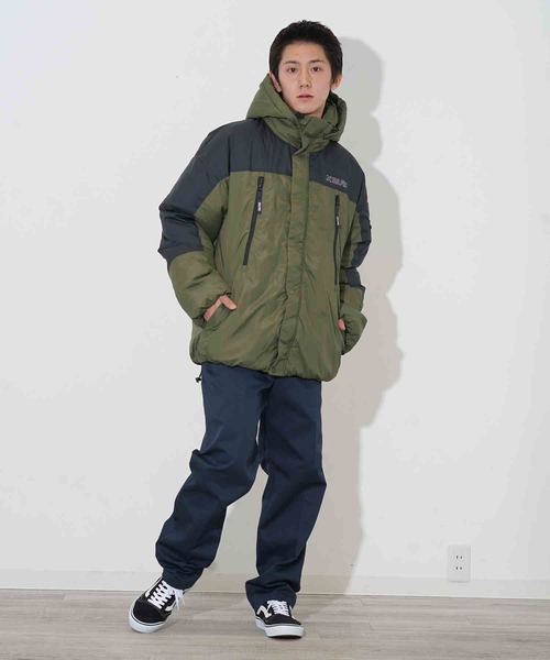 SILAS（サイラス）の「BICOLOR ZIP-UP PUFFER JACKET（ダウンジャケット/コート・メンズ・ベージュ/オリーブ・X-LARGE/MEDIUM/LARGE）」の19枚目の写真