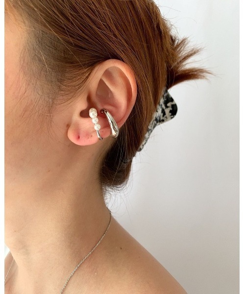 mou（モウ）の「フォーグレインズパールイヤーカフ（片耳用）（イヤーカフ・レディース・シルバー/ゴールド・FREE）」の5枚目の写真