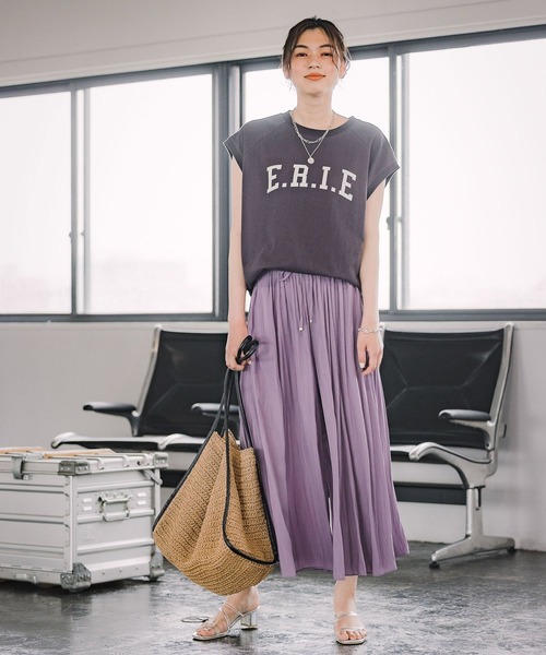 GLOBAL WORK(グローバルワーク)の「カレッジロゴプリントノースーブ/954806(Tシャツ/カットソー・レディース・チャコールグレー/アイボリー・FREE)」の3枚目の写真