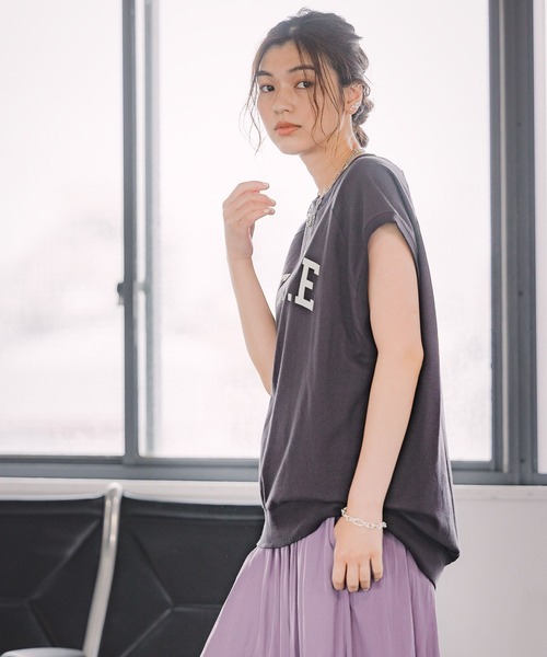 GLOBAL WORK(グローバルワーク)の「カレッジロゴプリントノースーブ/954806(Tシャツ/カットソー・レディース・チャコールグレー/アイボリー・FREE)」の5枚目の写真