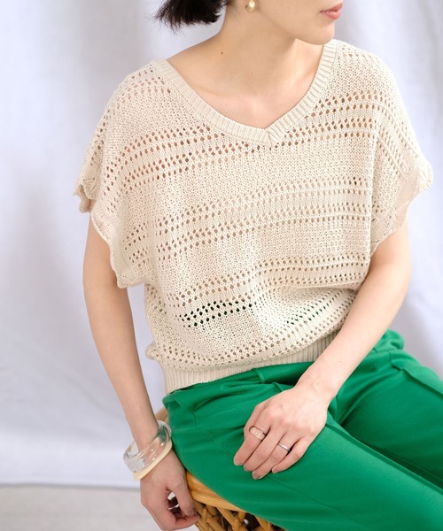 ＡＮＤＪ（アンドジェイ）の「2枚セット透かし編み背中レースアップニットトップス＆キャミ（ニット/セーター・レディース・ベージュ系その他/グレイッシュベージュ/ブラック・M）」の7枚目の写真