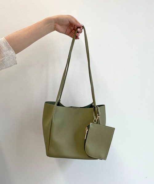 CAPRICIEUX LE'MAGE（カプリシューレマージュ）の「1枚仕立ソフトトートバッグ（トートバッグ・レディース・ブラック/カーキ/アイボリー・ONE SIZE）」の4枚目の写真